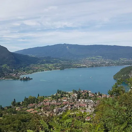 L' Adretlac 公寓